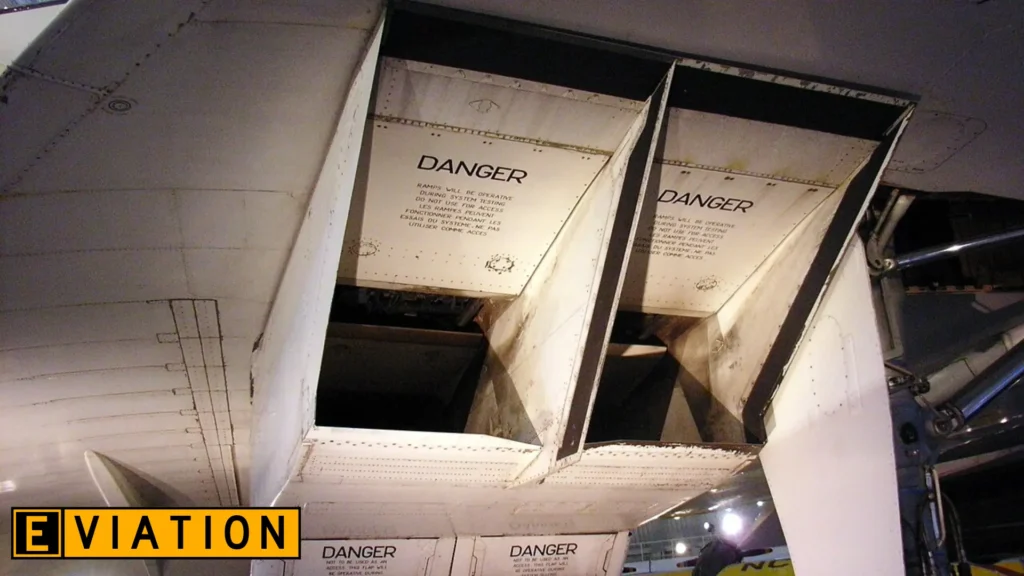 Twin air intake assembly for each nacelle